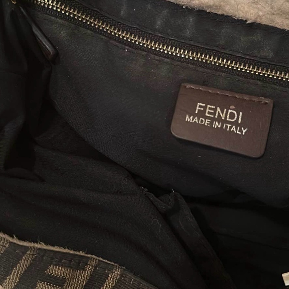 Fendi ZUCCA LARGE Hobo in Tobacco Tan and Black Logo Tote. - Picture 7 of 12